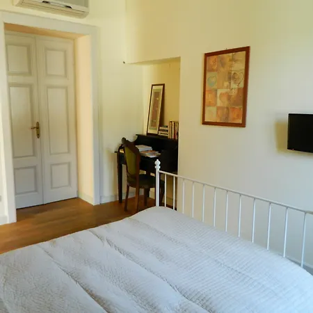 Hotel Carducci 24